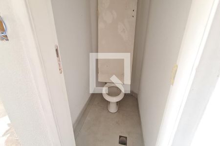 Casa à venda com 220m², 3 quartos e 4 vagas Casa à venda com 220m², 3 quartos e 4 vagasBanheiro de Serviço