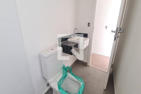 Casa à venda com 220m², 3 quartos e 4 vagas Casa à venda com 220m², 3 quartos e 4 vagasBanheiro