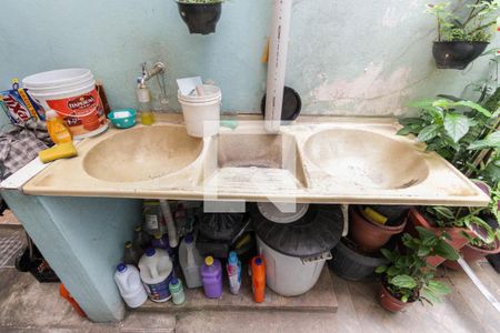 Casa à venda com 150m², 2 quartos e 1 vagaÁrea de Serviço