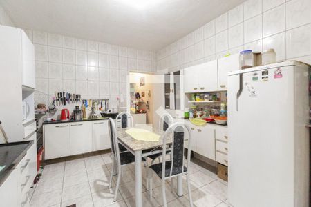 Casa à venda com 247m², 4 quartos e 2 vagasCozinha