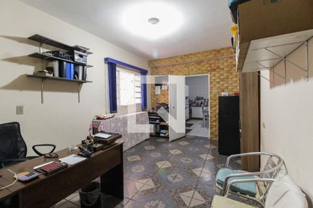 Casa à venda com 247m², 4 quartos e 2 vagasSuíte 2