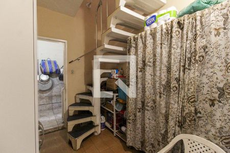 Casa à venda com 247m², 4 quartos e 2 vagasÁrea de Serviço