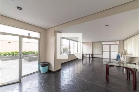 Apartamento à venda com 72m², 2 quartos e 1 vagaÁrea comum