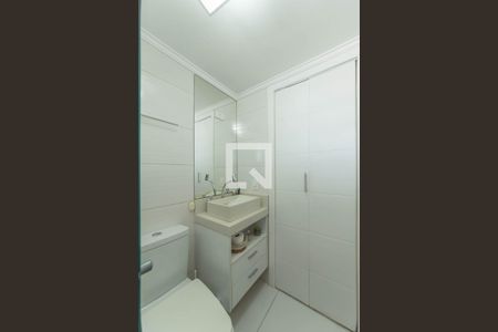 Apartamento à venda com 72m², 2 quartos e 1 vagaBanheiro Social