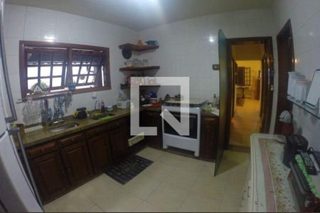 Casa à venda com 4 quartos, 271m² em Badu, Niterói