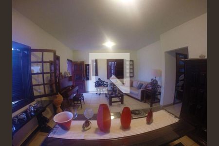 Casa à venda com 4 quartos, 271m² em Badu, Niterói