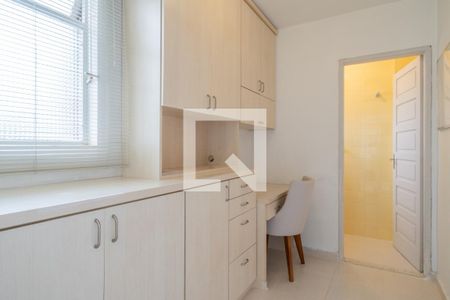 Apartamento à venda com 83m², 2 quartos e sem vagaEscritório