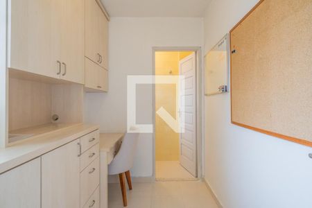 Apartamento à venda com 83m², 2 quartos e sem vagaEscritório