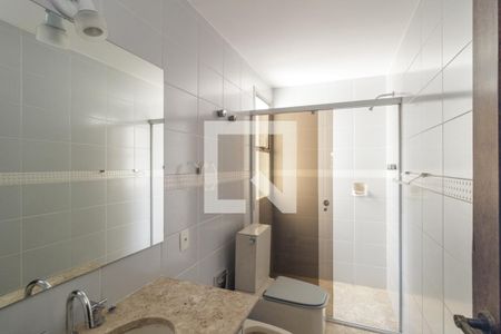 Apartamento à venda com 260m², 4 quartos e 3 vagasBanheiro 2