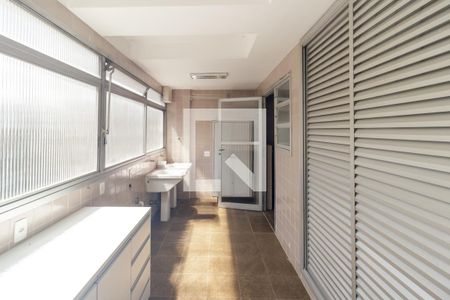 Apartamento à venda com 260m², 4 quartos e 3 vagasLavanderia