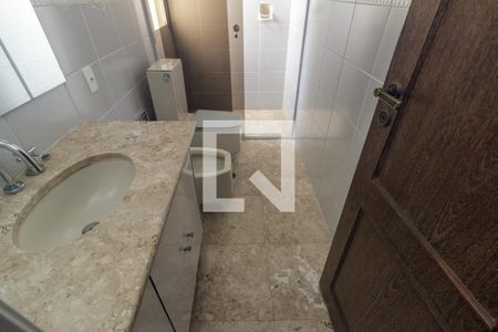 Apartamento à venda com 260m², 4 quartos e 3 vagasBanheiro 2