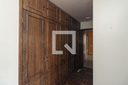 Apartamento à venda com 260m², 4 quartos e 3 vagasCorredor