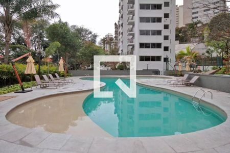Apartamento à venda com 260m², 4 quartos e 3 vagasÁrea comum - Piscina