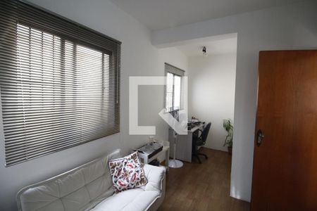 Casa à venda com 321m², 10 quartos e 5 vagasSala