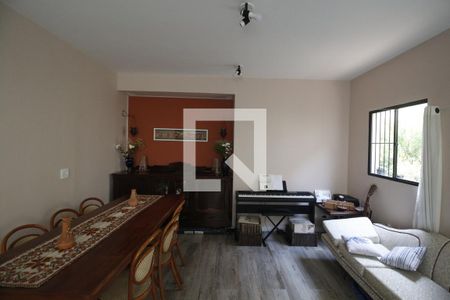 Sala de TV de casa para alugar com 10 quartos, 321m² em Tatuapé, São Paulo