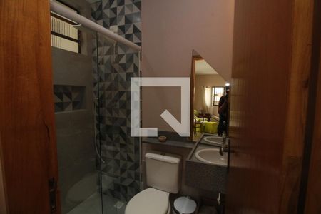 Casa à venda com 321m², 10 quartos e 5 vagasBanheiro 2