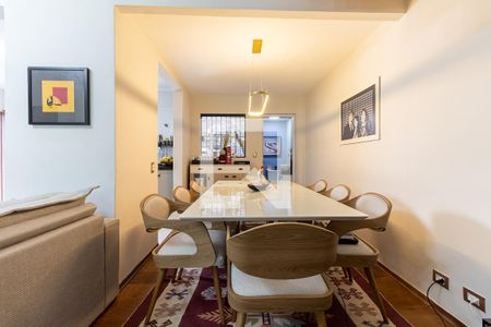 Sala de casa à venda com 3 quartos, 145m² em Bosque da Saúde, São Paulo