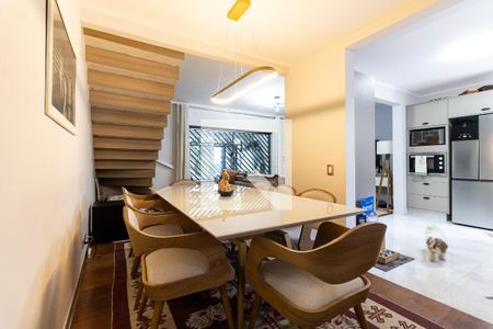 Sala de casa à venda com 3 quartos, 145m² em Bosque da Saúde, São Paulo