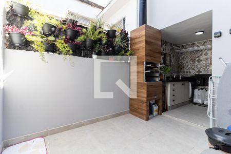 Casa à venda com 145m², 3 quartos e 2 vagasQuintal
