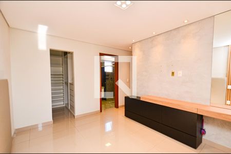 Apartamento à venda com 240m², 5 quartos e 2 vagasSuíte