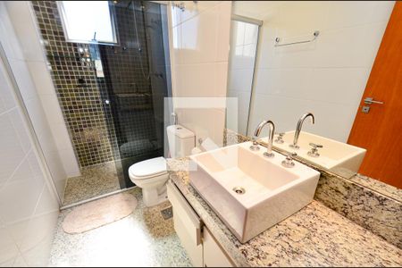 Apartamento à venda com 240m², 5 quartos e 2 vagasBanheiro social