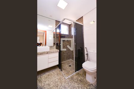 Apartamento à venda com 240m², 5 quartos e 2 vagasBanheiro suíte