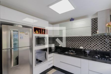 Casa de condomínio à venda com 150m², 3 quartos e 4 vagas Casa de condomínio à venda com 150m², 3 quartos e 4 vagasCozinha