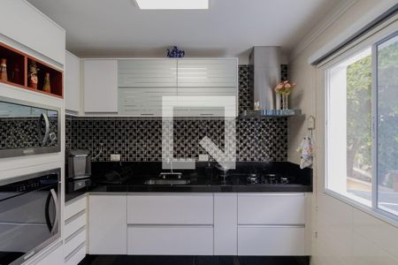 Casa de condomínio à venda com 150m², 3 quartos e 4 vagas Casa de condomínio à venda com 150m², 3 quartos e 4 vagasCozinha