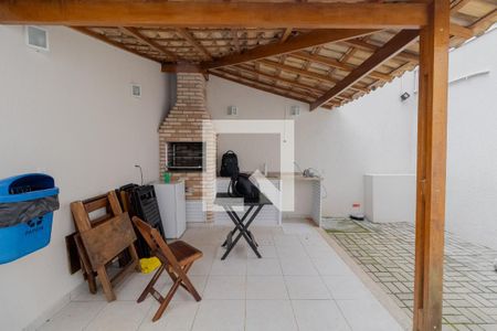 Casa de condomínio à venda com 150m², 3 quartos e 4 vagas Casa de condomínio à venda com 150m², 3 quartos e 4 vagasÁrea Comum - Churrasqueira