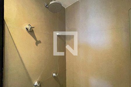 Banheiro de kitnet/studio para alugar com 1 quarto, 32m² em Cerqueira César, São Paulo
