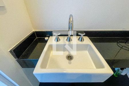 Studio para alugar com 32m², 1 quarto e sem vaga Studio para alugar com 32m², 1 quarto e sem vagaBanheiro