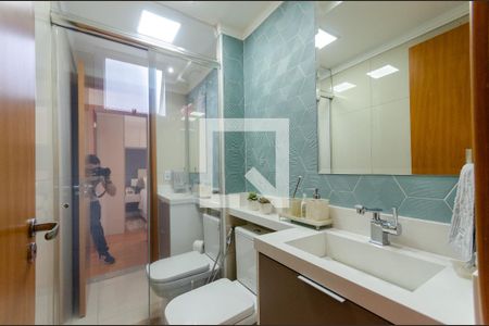 Apartamento à venda com 44m², 2 quartos e 1 vaga Apartamento à venda com 44m², 2 quartos e 1 vagaBanheiro
