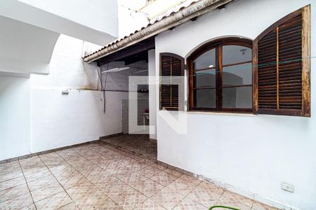 Casa à venda com 180m², 3 quartos e 2 vagasQuintal