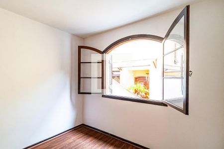 Casa à venda com 180m², 3 quartos e 2 vagasQuarto 02
