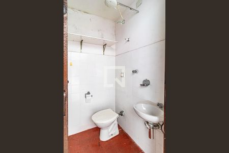 Casa à venda com 180m², 3 quartos e 2 vagasBanheiro de serviço