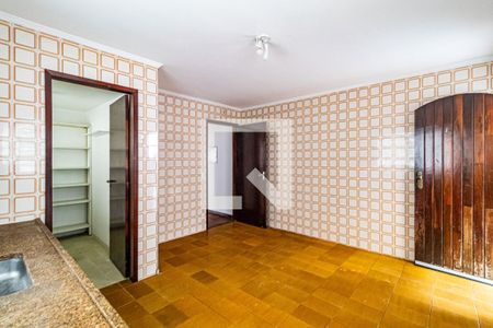 Casa à venda com 180m², 3 quartos e 2 vagasCozinha