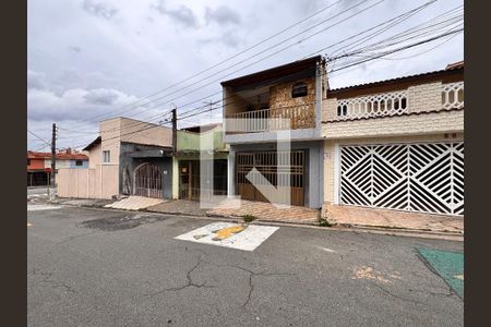 Casa à venda com 140m², 2 quartos e 1 vagaFachada