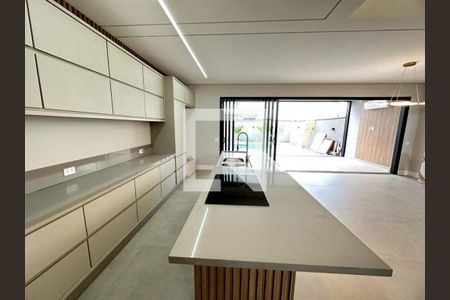 Casa de condomínio à venda com 290m², 3 quartos e 4 vagasFoto 07