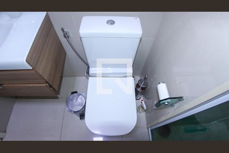 Casa de condomínio à venda com 110m², 2 quartos e 1 vagaBanheiro