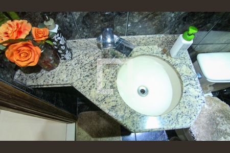 Casa de condomínio à venda com 110m², 2 quartos e 1 vagaBanheiro 2