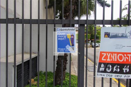 Casa de condomínio à venda com 110m², 2 quartos e 1 vagaPlaca 