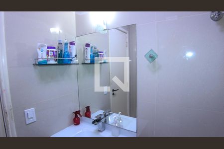 Casa de condomínio à venda com 110m², 2 quartos e 1 vagaBanheiro