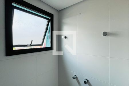 Apartamento à venda com 51m², 2 quartos e 1 vaga Apartamento à venda com 51m², 2 quartos e 1 vagaBanheiro