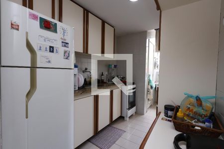 Apartamento à venda com 77m², 2 quartos e 1 vagaCozinha