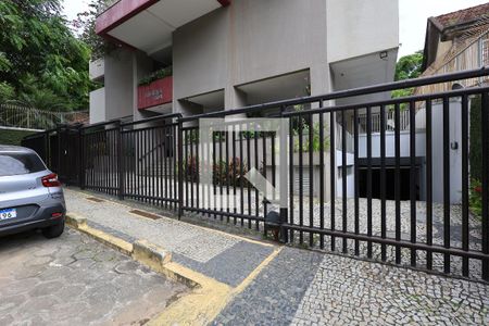 Apartamento à venda com 77m², 2 quartos e 1 vagaFachada