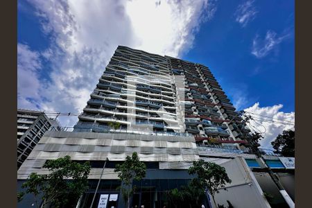 Apartamento para alugar com 32m², 1 quarto e 1 vaga Apartamento para alugar com 32m², 1 quarto e 1 vagaFachada