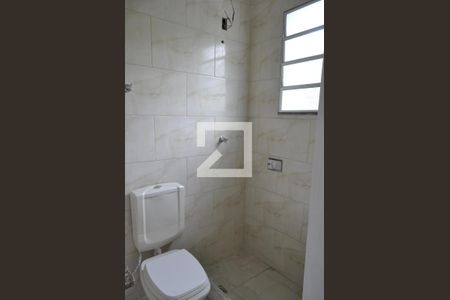 Casa de condomínio à venda com 180m², 4 quartos e 1 vagaBanheiro Social