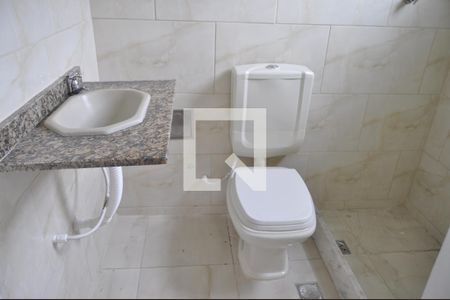 Casa de condomínio à venda com 180m², 4 quartos e 1 vagaBanheiro Social