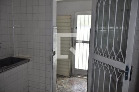 Casa de condomínio à venda com 180m², 4 quartos e 1 vagaÁrea de Serviço