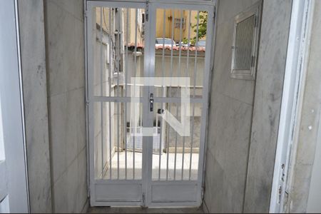 Casa de condomínio à venda com 180m², 4 quartos e 1 vagaFachada